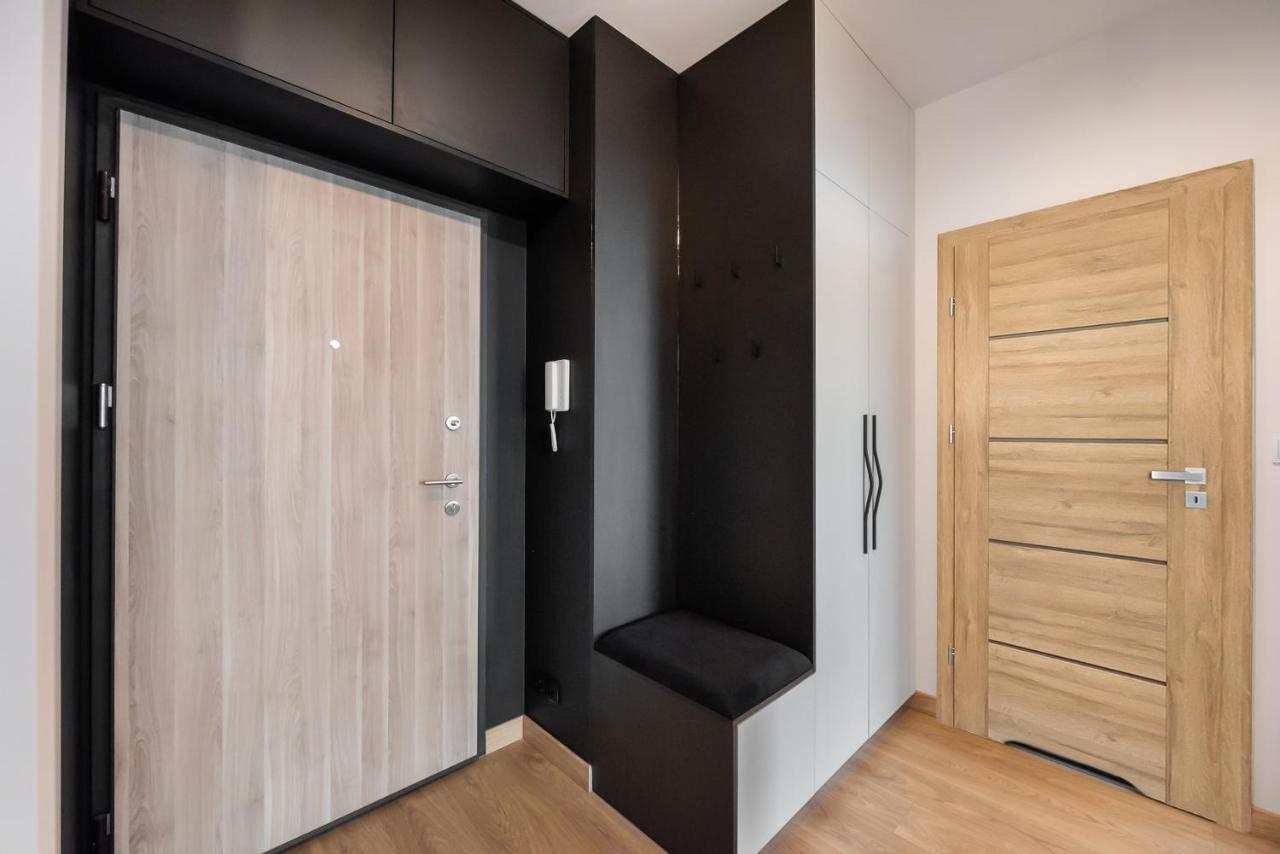 Wola Skwer Happy Apartment ワルシャワ エクステリア 写真