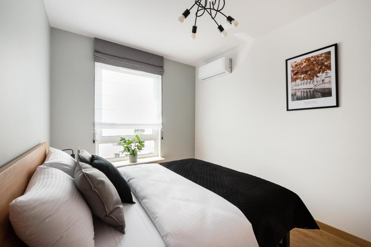 Wola Skwer Happy Apartment ワルシャワ エクステリア 写真