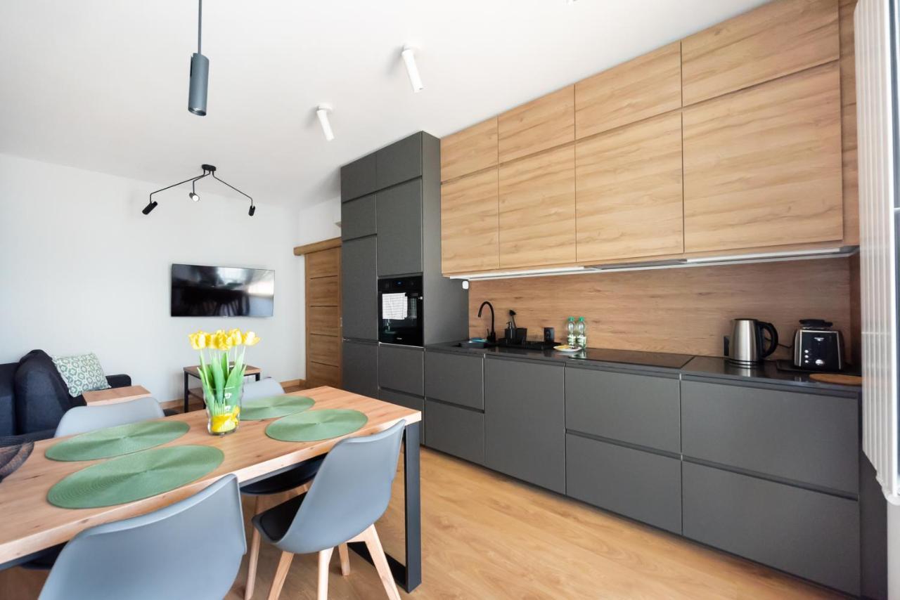 Wola Skwer Happy Apartment ワルシャワ エクステリア 写真
