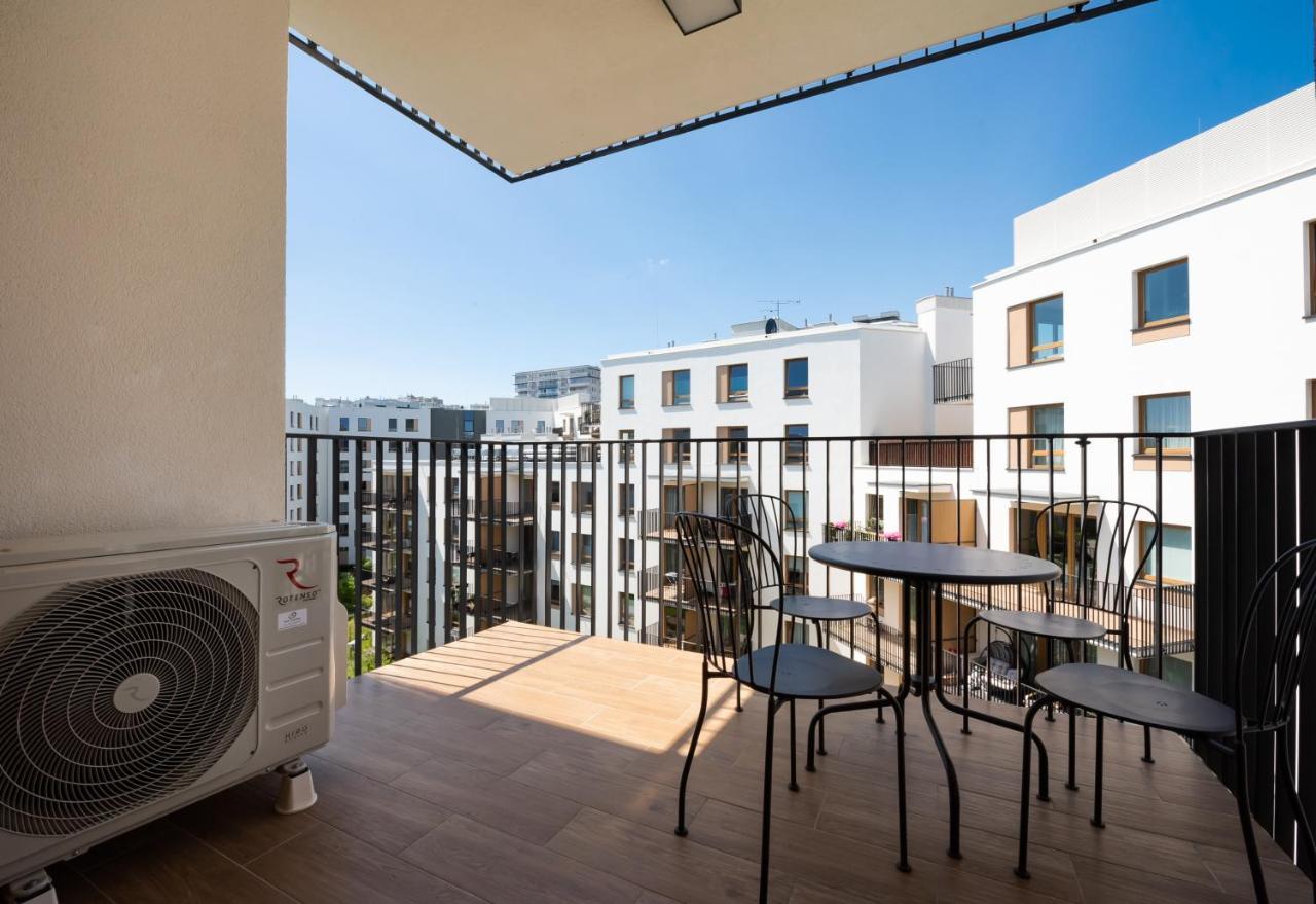 Wola Skwer Happy Apartment ワルシャワ エクステリア 写真