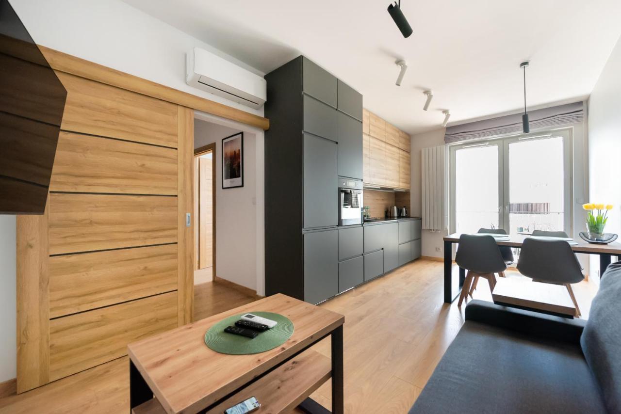Wola Skwer Happy Apartment ワルシャワ エクステリア 写真