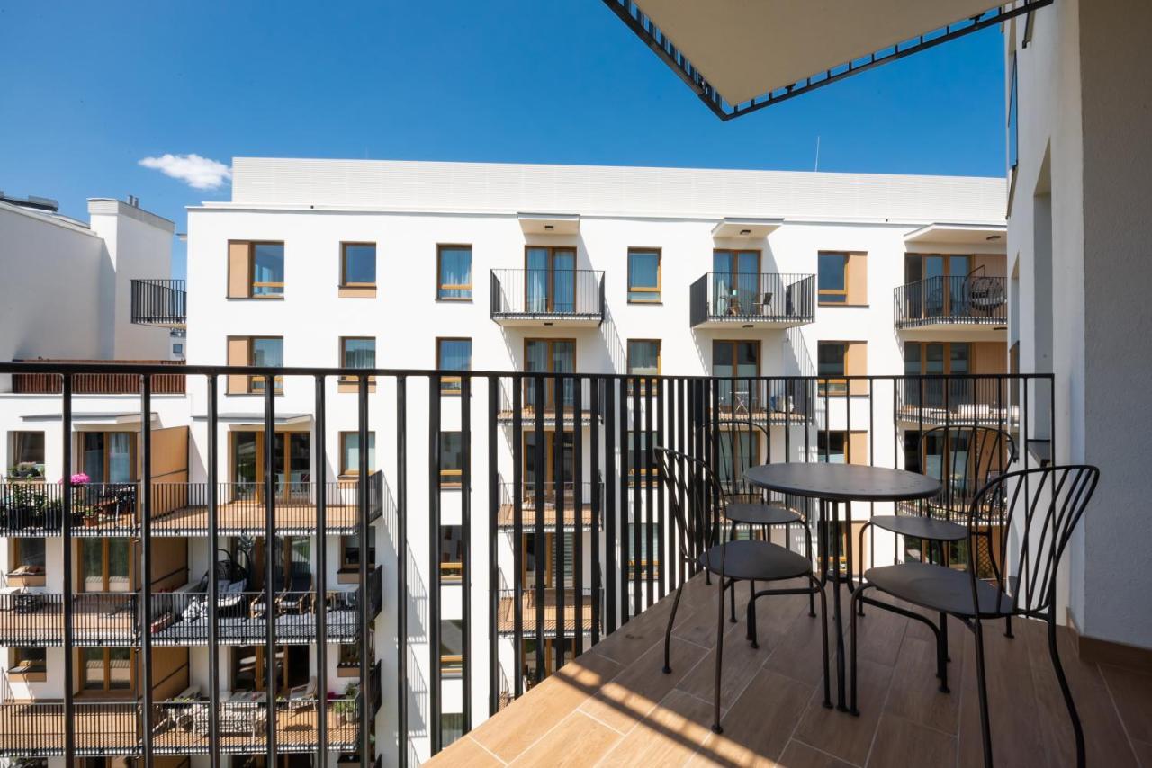 Wola Skwer Happy Apartment ワルシャワ エクステリア 写真